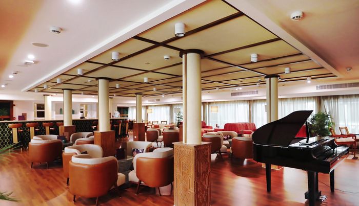 Main Lounge